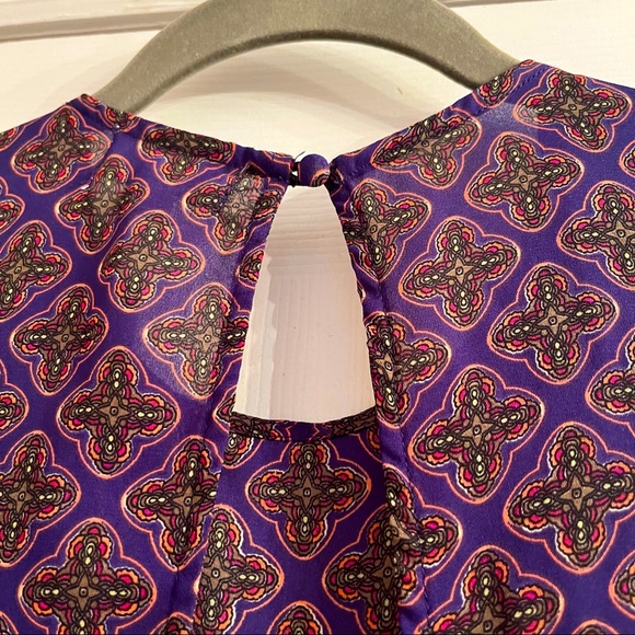 Peplum Top with Open Back- XS - Picture 6 of 6